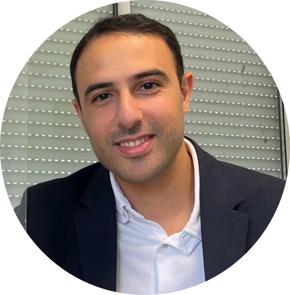 BAKKALI Mohamed, médecin ophtalmologue au Centre Ophtalmologique de Valence.